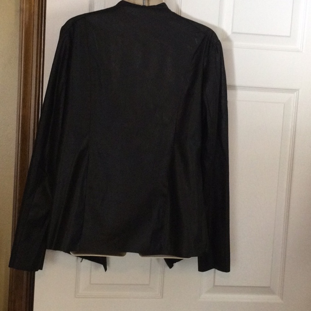 Mote Leatherlook Top - Picture 4 of 10